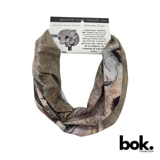 Buff ilustrado con la Marmosa Esbelta del Cauca, parte de la colección Rostros Salvajes de la bióloga e ilustradora Glenda Pozo. Accesorio ecológico y versátil con un mensaje de conservación ambiental.