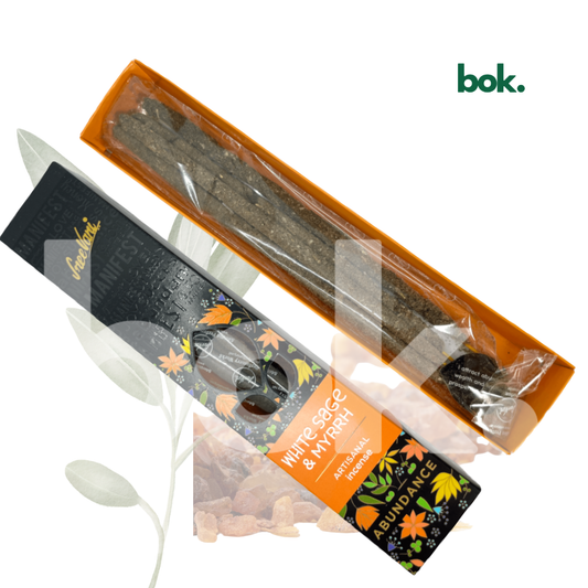Caja de incienso artesanal ABUNDANCE Salvia Blanca y Mirra Magical Manifest by Sree Vani. Incienso premium para atraer prosperidad, abundancia, energía positiva y claridad mental. Disponible en BOK con envíos a todo Ecuador para rituales de manifestación y bienestar.