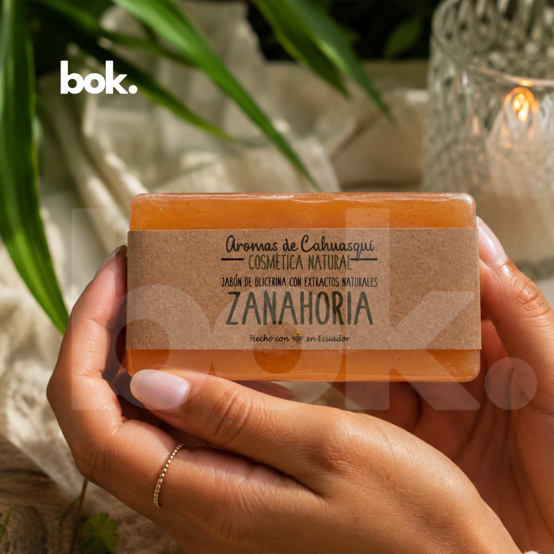 Jabón de Zanahoria disponible en BOK, jabón artesanal de glicerina con extractos naturales para el cuidado de la piel, bienestar y autocuidado en Ecuador.