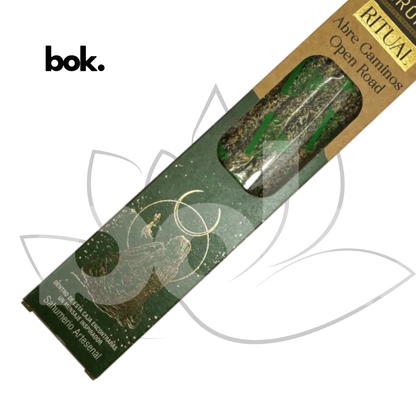 Incienso Abre Caminos natural de BOK Concept Store Ecuador, sahumerio artesanal para nuevas oportunidades, prosperidad, trabajo, negocios y nuevos comienzos, disponible en Quito con envíos a todo Ecuador.