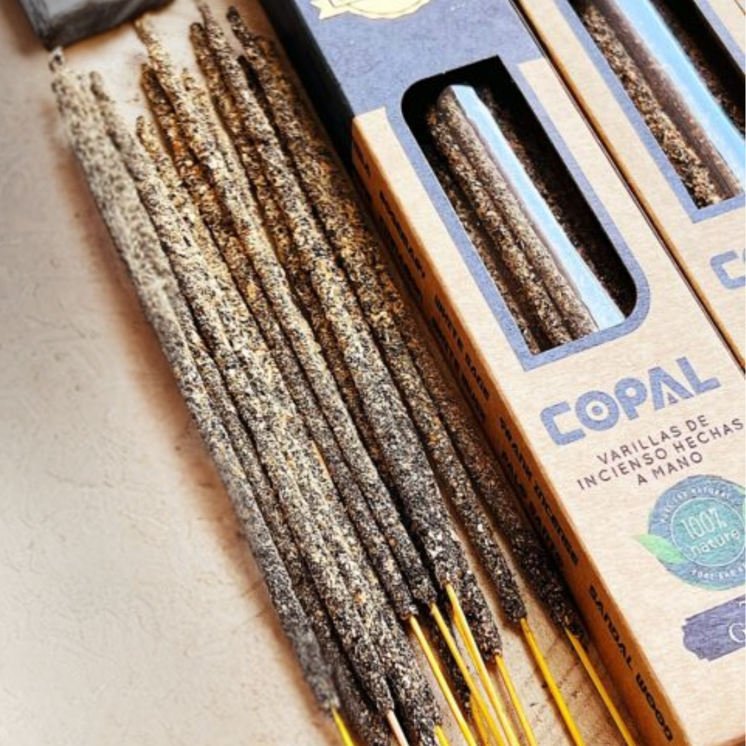 Incienso de Copal 100% natural hecho a mano, ideal para limpiar energías negativas y equilibrar el ambiente, 25g de Ullas.