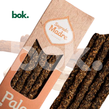 Incienso 100% Natural – Prosperidad y Nuevos Comienzos (Palo Santo + Canela) de BOK Concept Store. Incienso premium con aroma amaderado y especiado para aromatizar el hogar, la oficina y espacios de bienestar.
