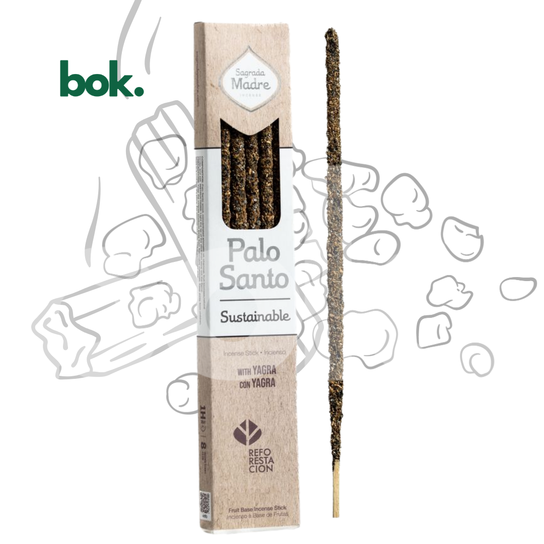 Incienso Palo Santo con Yagra, caja de 8 varillas gruesas para abundancia y prosperidad, disponible en BOK Concept Store Quito, Ecuador.
