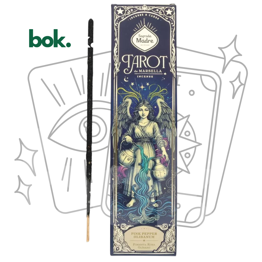 BOK Concept Store Ecuador presenta Incienso 100% Natural Energía & Determinación Pimienta Rosa y Olíbano Tarot de Marsella. Incienso artesanal premium para enfoque, productividad, creatividad, motivación, tarot y desarrollo personal. Incluye carta coleccionable para recortar.
