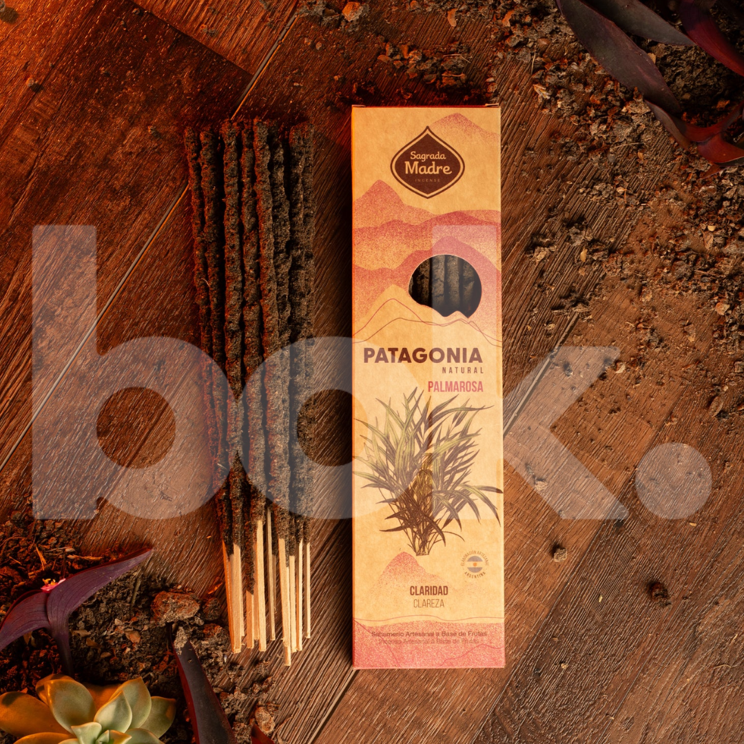 incienso artesanal natural sagrada madre con palmarosa que favorece la claridad, la concentración y la calma mental, seleccionado por bok concept store