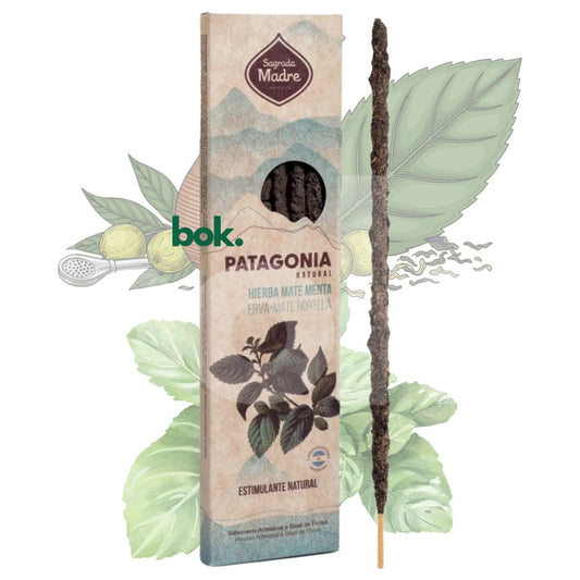 incienso 100% natural de yerba mate y menta patagonica para energia y enfoque en ambiente elegante, bok concept store quito ecuador, incienso botanico para claridad mental y productividad