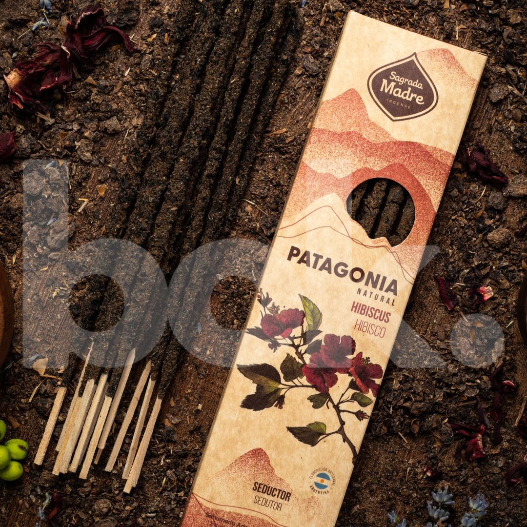 varillas de incienso artesanal natural de hibisco para rituales de seducción, atracción y amor propio, en BOK Concept Store.